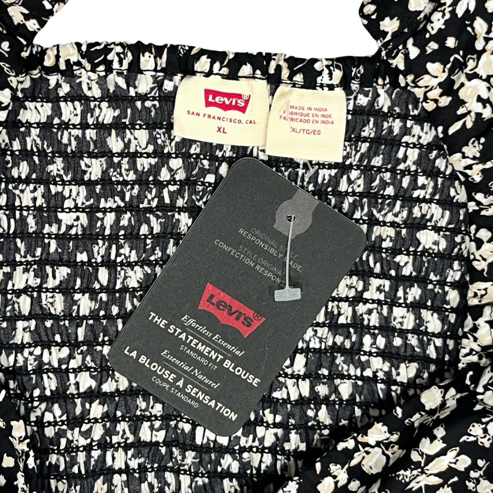 Levi’s Black Floral Puff Sleeve Square Neck Crop Top | Cottagecore | NWT XL - Picture 9 of 12